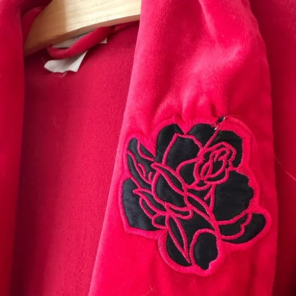 Red Robe with Black Embroidery - Picture 3 of 6